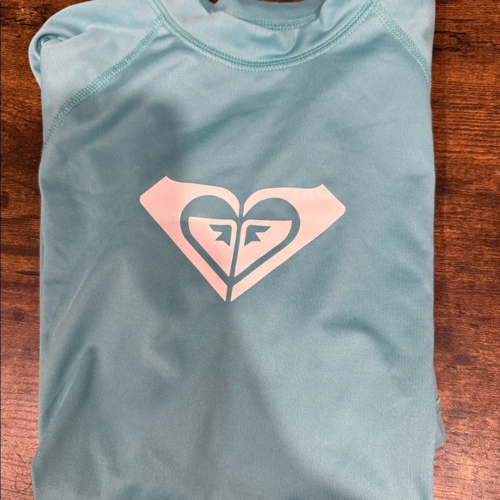Roxy Rash Guard - Picture 3 of 3